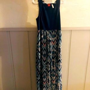 Flowy maxi dress